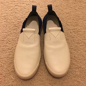 Mercedes Castillo slip-on